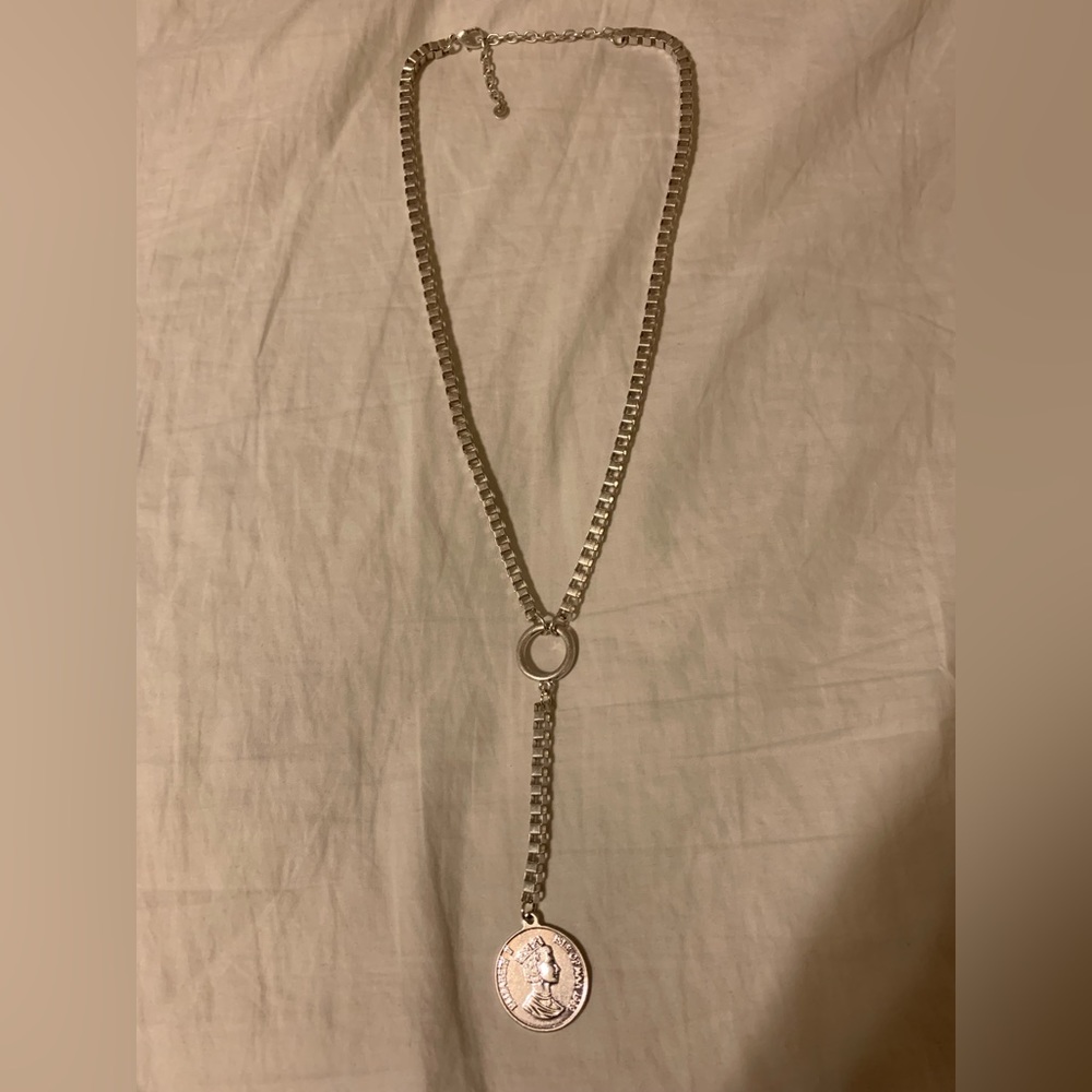 Silver plated box link chain with DOS PESOS coin design NWOT- choker look